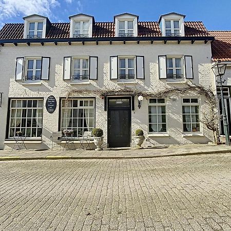 B&B Petit Chateau - Stijlvol Verblijf Centraal Gelegen In Zeeuws Vlaanderen Biervliet 외부 사진