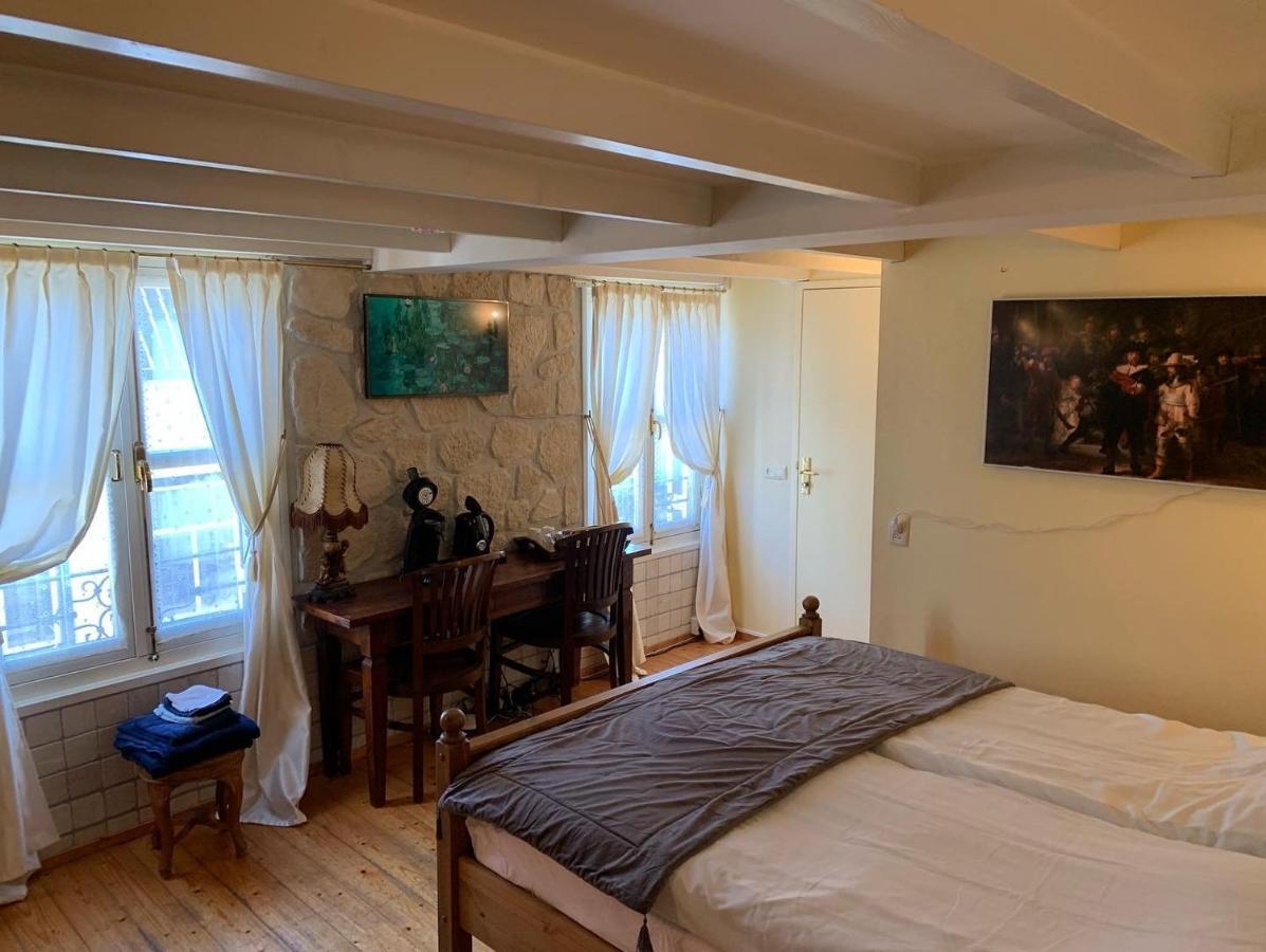 B&B Petit Chateau - Stijlvol Verblijf Centraal Gelegen In Zeeuws Vlaanderen Biervliet 외부 사진
