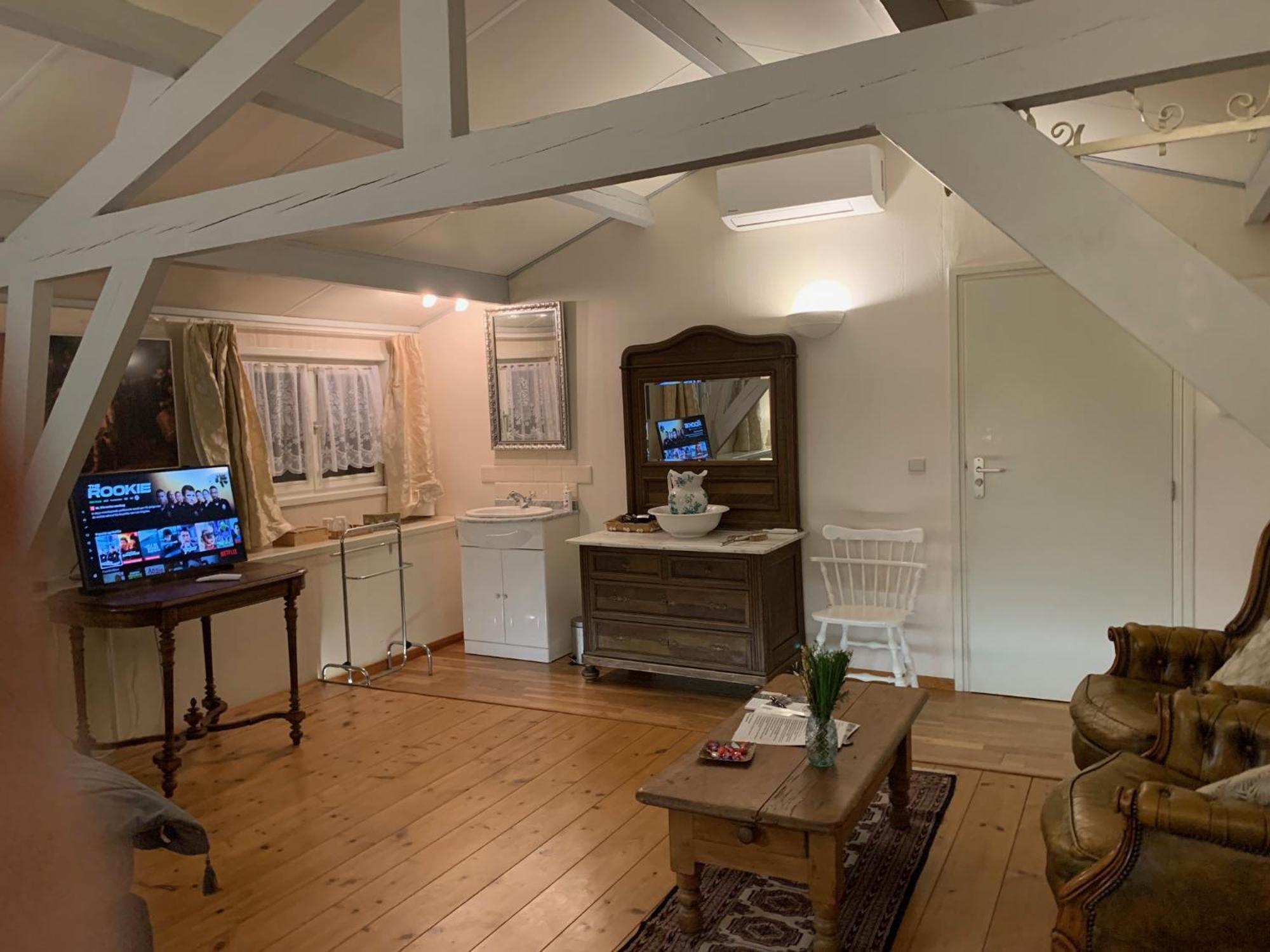 B&B Petit Chateau - Stijlvol Verblijf Centraal Gelegen In Zeeuws Vlaanderen Biervliet 외부 사진